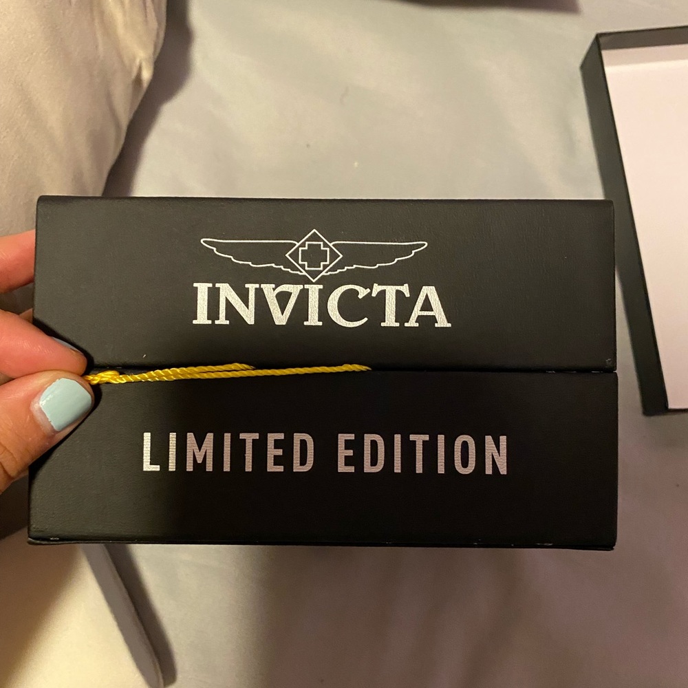 Invicta Mickey Watch - Picture 4 of 6